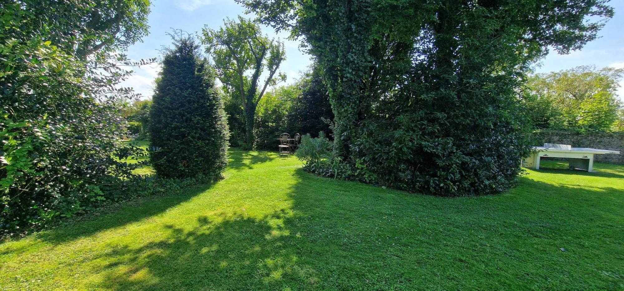 Charmant Logement Dans Un Ecrin De Verdure Le Manoir  Exterior foto
